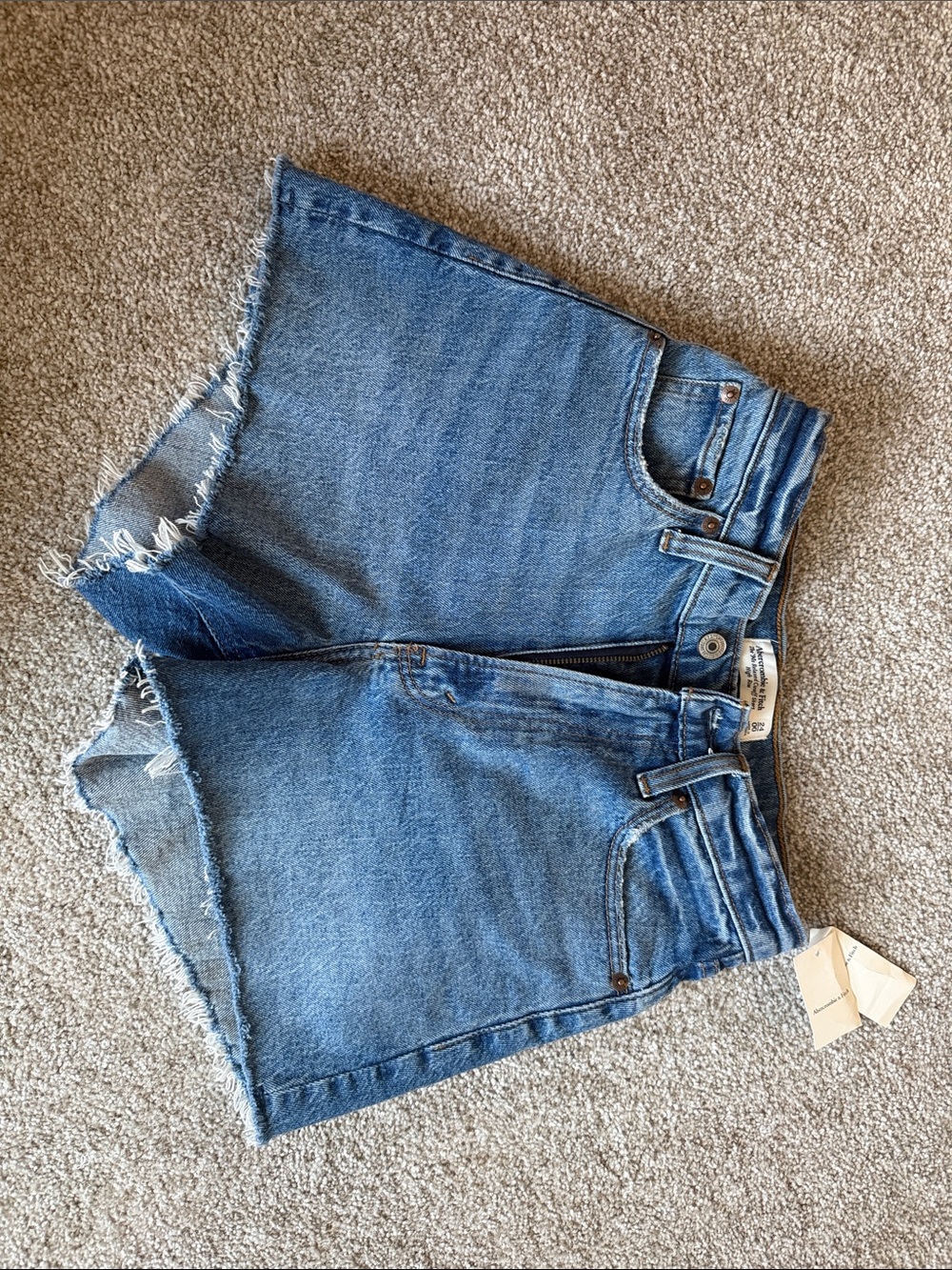 Abercrombie curve love high rise 90’s relaxed cutoff